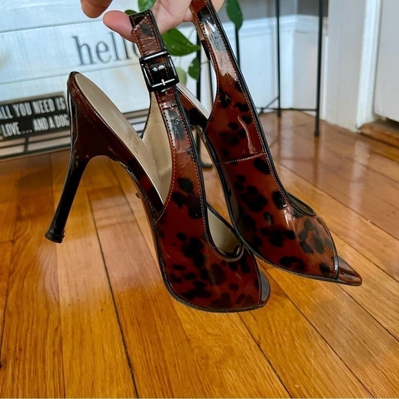 Stuart Weitzman Leopard Patent Slingback Heels - Picture 7 of 10